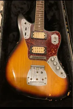 FENDER KURTCOBAINROADWORNJAGUAR NO.MG952