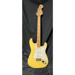 FENDER STRATROCASTER