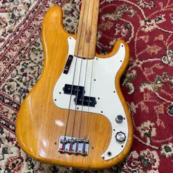 FENDER 1976 PB FLETLESS