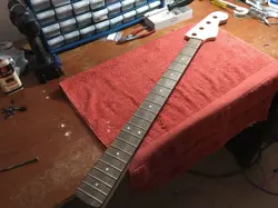 FENDER 20 FRET
