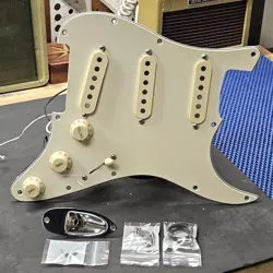 LOLLAR SPECIAL S SINGLE COIL PICKUPS LOADED PICKGUARD FOR FENDER STRAT GUITAR