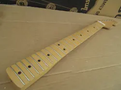 90'S FENDER STRATOCASTER