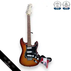 PLUS STRATOCASTER 2023