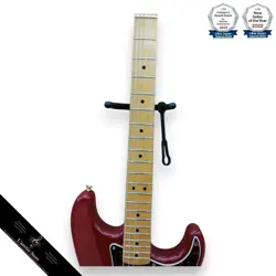 PLAYERS STRATOCASTER ELECTRIC