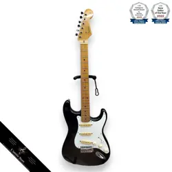 FENDER JAPAN ST57 ELECTRIC GUITAR  VINTAGE STYLE