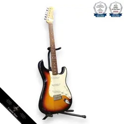 FENDER TRADITIONAL 60S STRATOCASTER ELECTRIC GUITAR  MADE IN JAPAN ROSEWOOD FRE