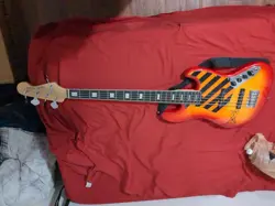 ACTIVE 5-STRING BASS