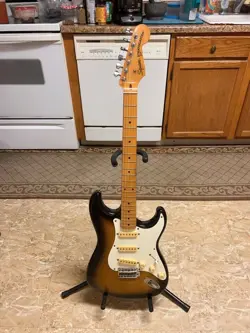 VINTAGE SQUIER BY FENDER 1984-1987 MADE IN JAPAN SERIES SUNBURST STRATOCASTER