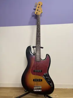 FENDER BASS JB62