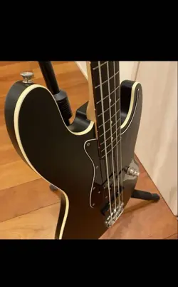 BLACK FENDER JAPAN