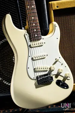 FENDER JEFF BECK STRATOCASTER / 2007 TRACKING NUMBER