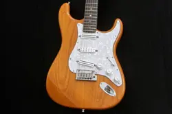 DELUXE STRATOCASTER MOD