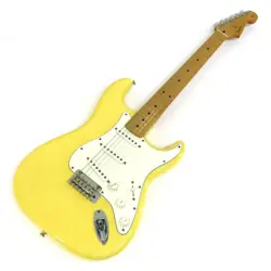 FENDER MEXICO  PLAYER STRATOCASTER  BUTTER CREAM  USED   ELECTRIC GUITAR   STR