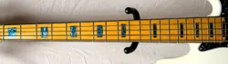 JAZZ BASS GUITAR-