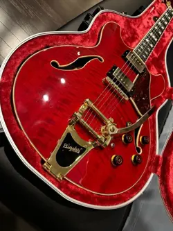 FENDER HYBRID II STRATOCASTER / ELECTRIC GUITAR W/ ORIGINAL SC MADE IN JAPAN