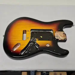 1998 FENDER USA STRAT BODY SUNBURST 90'S AMERICAN STRATOCASTER ELECTRIC GUITAR