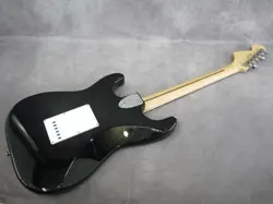 FENDER MADE IN JAPAN TRADITIONAL 70S STRATOCASTER ROSEWOOD FINGERBOARD BLAC