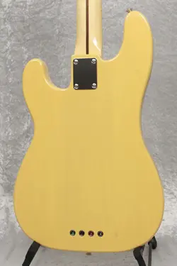 BASS MAPLE BUTTERSCOTCH