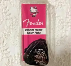 UNOPENED FENDER HELLO KITTY GUITAR PICK SET OF 12