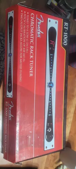 FENDER RT-1000 TUNER