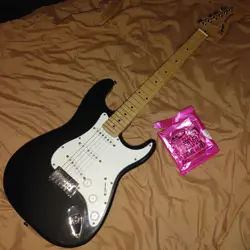 FENDER SQUIER STRATOCASTER STANDARD SERIES MONTEGO BLACK METALLIC ALNICO PICKUPS