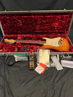 2013 FENDER AMERICAN SELECT EXOTIC FLAME TOP STRAT GUITAR W/OHSC-MINT!