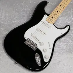 FENDER  FSR COLLECTION 2024 TRADITIONAL LATE 60S STRATOCASTER MAPLE BLACK 3.22KG