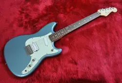 FENDER PLAYER DUO-SONIC HS PAU FERRO FINGERBOARD ICE BLUE METALLIC