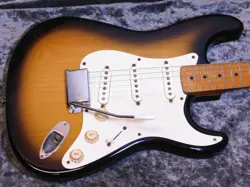 FENDER USA AMERICAN 57VINTAGE STRATOCASTER 2CS 1990