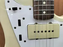 FENDER JAPAN JM-66 ELECTRIC GUITAR