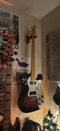 FENDER MODERN PLAYER THINLINE TELECASTER