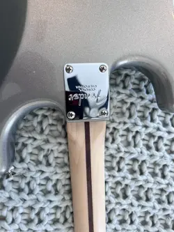 2022 AMERICAN FENDER CHANNEL BOUND NECK STRATOCASTER/SILVER  