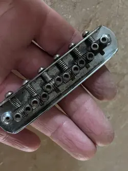 1960S FENDER JAZZMASTER JAGUAR GUITAR BRIDGE THREADED SADDLES