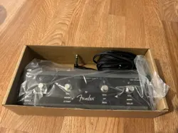 FENDER 4-BUTTON MS4 FOOTSWITCH