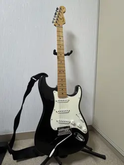 FENDER STRATOCASTER MAPLE FINGERBOARD SAFE PACKING!