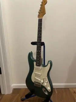 STRATOCASTER RELIC GREEN