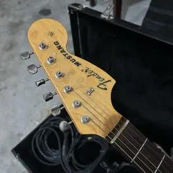 2004 FENDER MUSTANG COMPETITION BURGUNDY MIJ MADE IN JAPAN