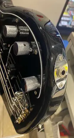 FENDER P-BASS PRECISION