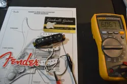 II V-MOD STRATOCASTER