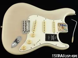FENDER PLAYER II STRATOCASTER STRAT LOADED BODY, CHAMBERED ASH WHITE BLONDE.