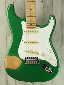 CLAPTON STRATOCASTER 589