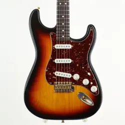 FENDER MEXICO / DELUXE PLAYERS STRATOCASTER 2004  3-COLOR SUNBURST