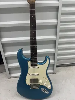 CUSTOM STRATOCASTER END