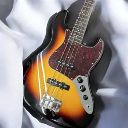 FENDER TRADITIONAL '60S JAZZ BASS RW, U SHAPE NECK, SOFT CASE, USED
