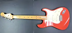ELECTRIC GUITARS FENDER STRATOCASTER WITH SYNCHRONIZED TREMOLO