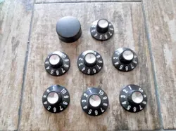 8-PIECE KNOB