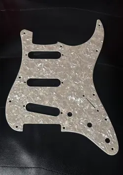 STRATOCASTER S/S/S AGED