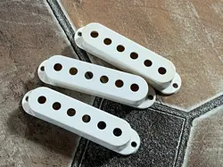 1970S ? FENDER STRATOCASTER COVERS SET WHITE