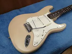 FENDER USA AMERICAN SPECIAL STRATOCASTER USED 2009 ALDERBODY MAPLENECK W/GIGCASE