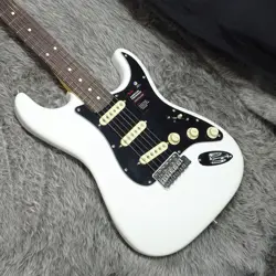 FENDER AMERICAN PERFORMER STRATOCASTER RW ARCTIC WHITE NO.YG879